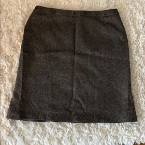 Elite Tahari skirt worn once size 8
